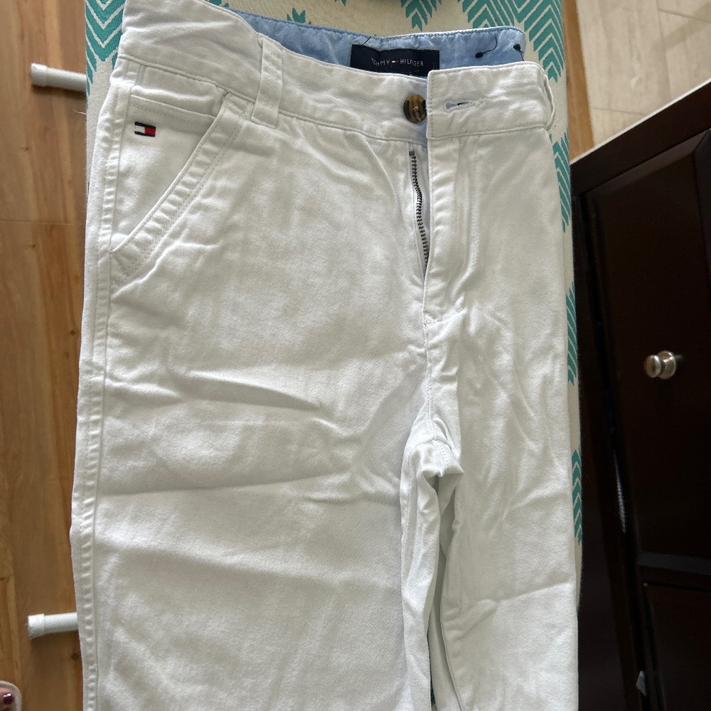 Tommy Hilfiger kids short size 16